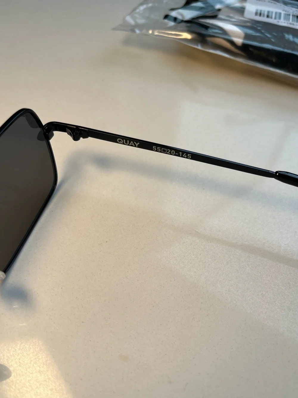 QUAY TTYL Rectangle Sunglasses in Black - Polarized - NWT
